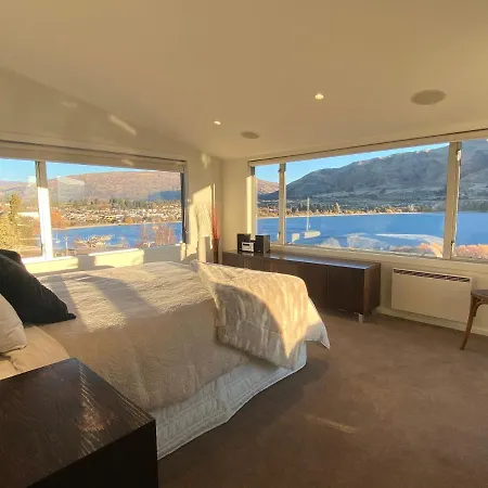 Lakeview Heights Luxury Apartment 2 Wanaka Exterior photo